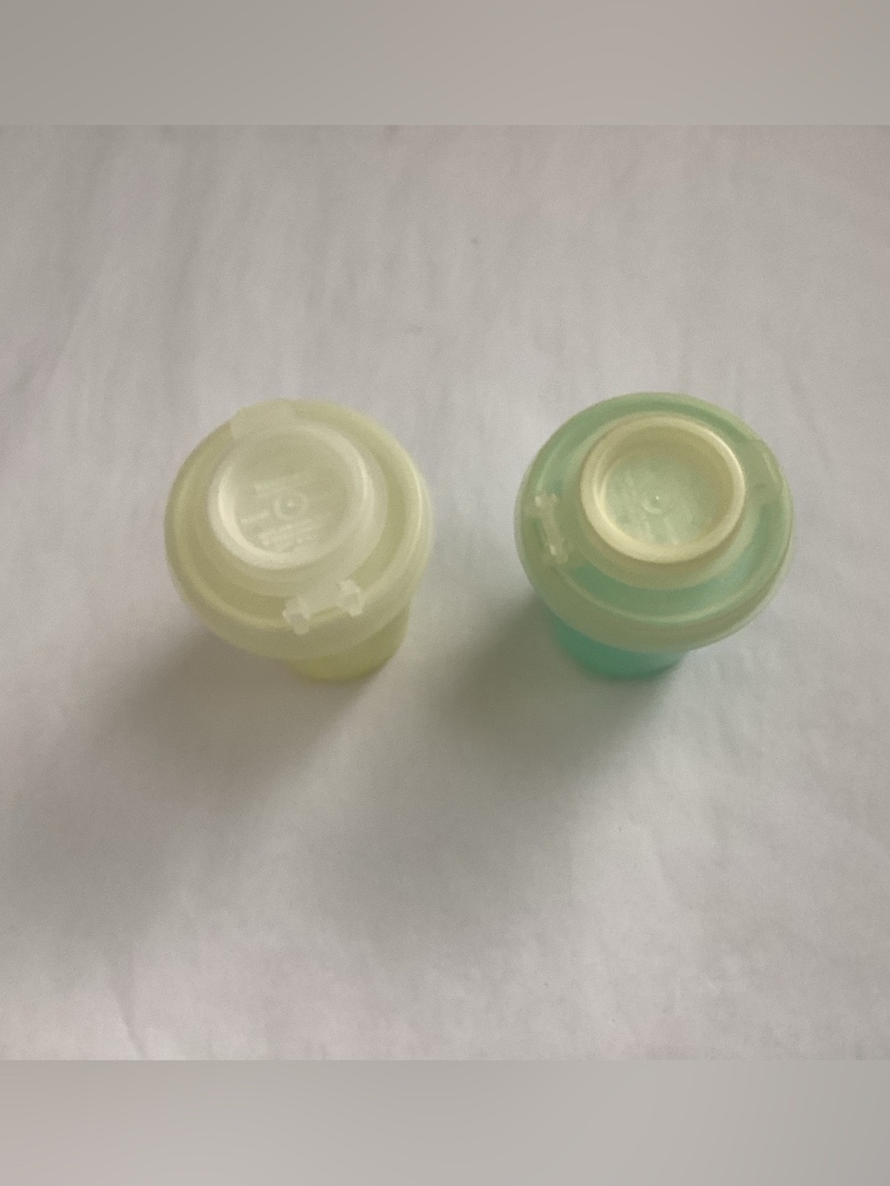 TG. 1950s Tupperware Midget/Mini Salt & Pepper Shakers.